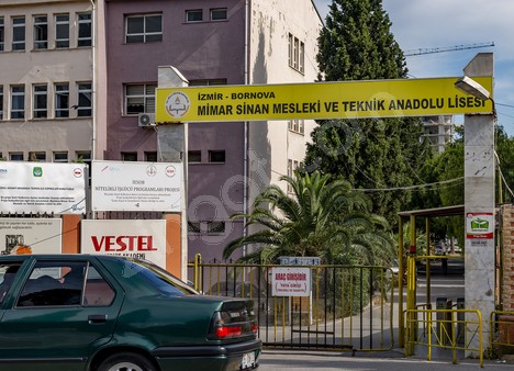 Bornova Mimar Sinan Mesleki ve Teknik Anadolu Lisesi