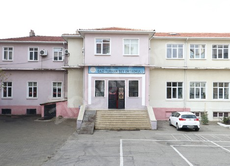 Gazi Turhan Bey Ortaokulu