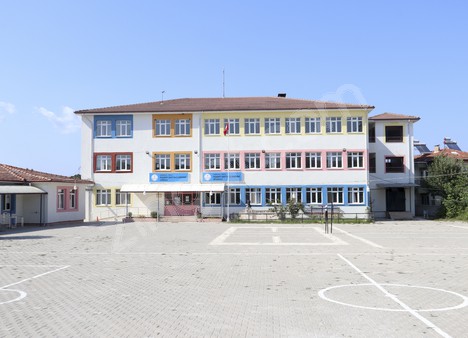 Pazarköy Şehit Halil Kandemir Ortaokulu