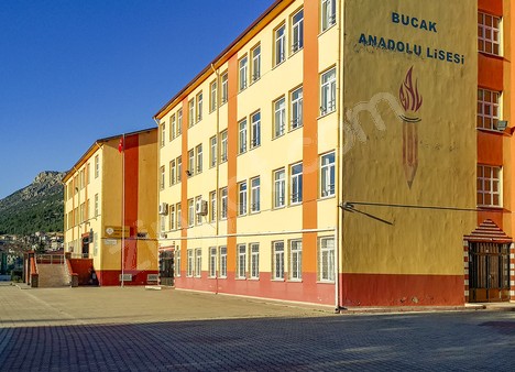 Bucak Anadolu Lisesi