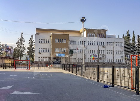 Vali Sabahattin Çakmakoğlu Ortaokulu
