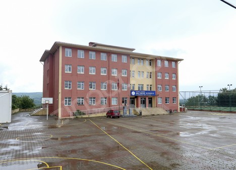 Vali Recep Yazıcıoğlu Ortaokulu