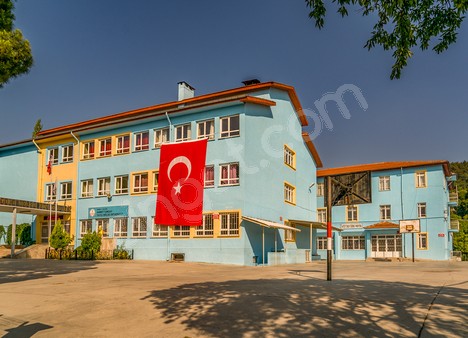 Ahmet Tuncay Yatılı Bölge Ortaokulu