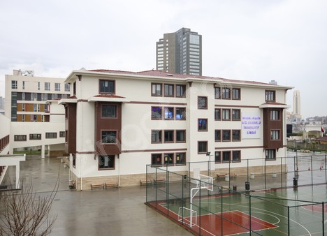 Ataşehir Kız Anadolu İmam Hatip Lisesi