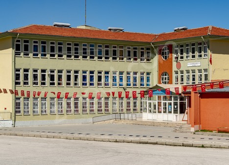Şehit Burhan Açıkkol Ortaokulu