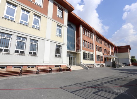 Borsa İstanbul Zeytinburnu Anadolu Lisesi