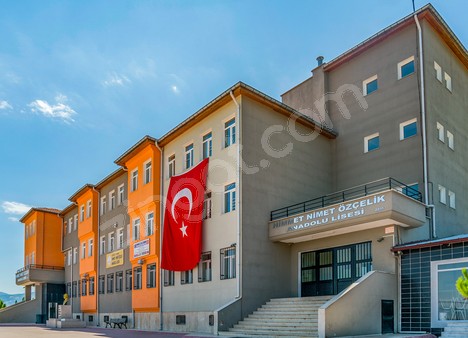 Himmet-Nimet Özçelik Anadolu Lisesi